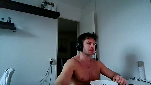 alpha-hunk's cam snapshot