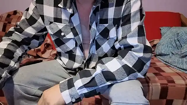 loverboyxxx69's cam snapshot