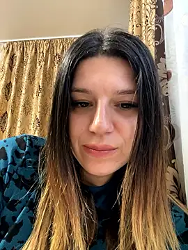 NadiraNoor live sex cam