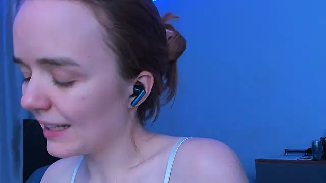 JanetShy's cam snapshot