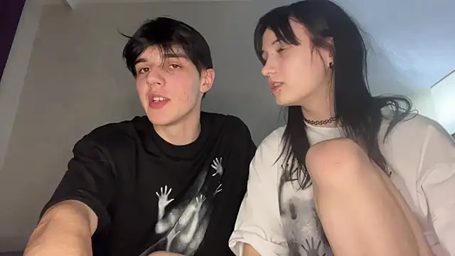 altycouple's cam snapshot