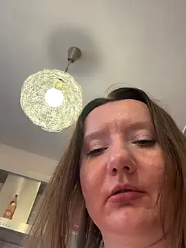 SexyGirl1____'s cam snapshot