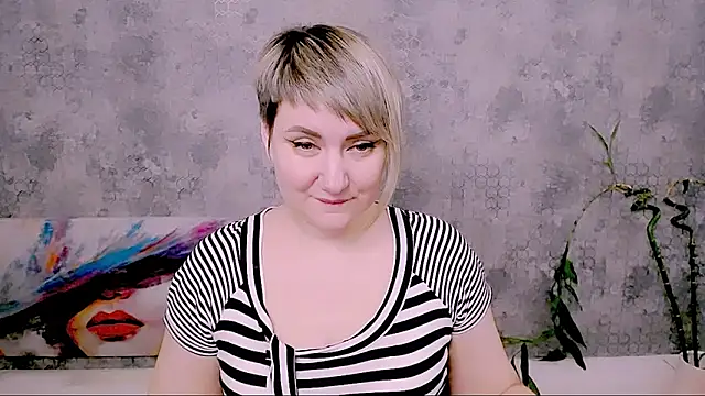 Djullia's cam snapshot