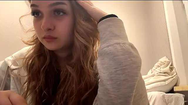 SaraHayley's cam snapshot