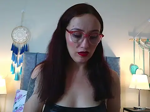 IberianMoonMK live sex cam