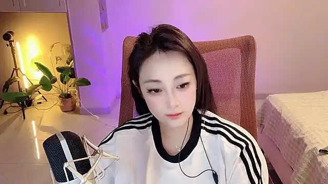 Daisy-77 live sex cam