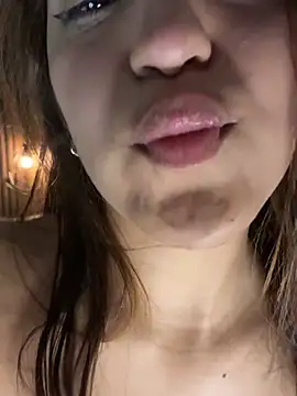 AngellaMoraa live sex cam