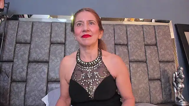 Matureyulyet live sex cam