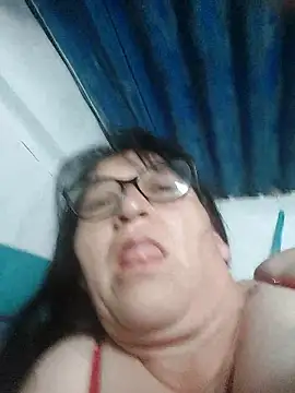 clarita_01's cam snapshot