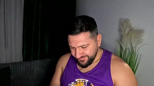 Gold_Alpha_Boy's cam snapshot