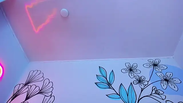 Sweet_Ariadna_'s cam snapshot