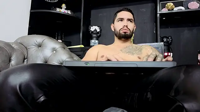 matteosantos live sex cam