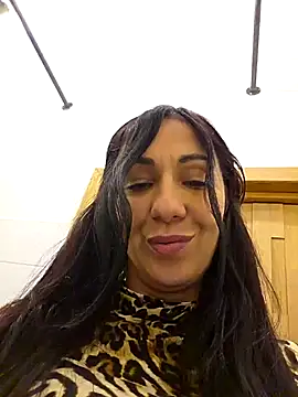 LeticiaWoods live sex cam