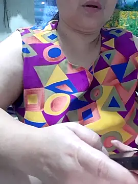 Yummykimkhae88's cam snapshot