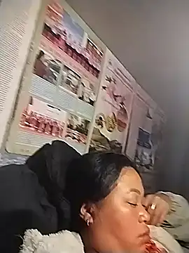 AlilaK2's cam snapshot