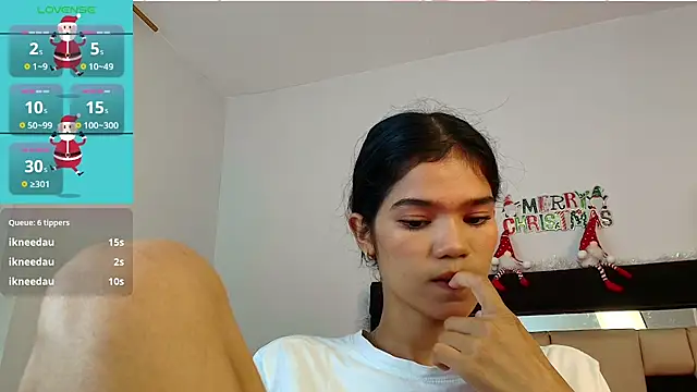 emycarver09's cam snapshot