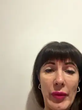 LadyLuxLover's cam snapshot