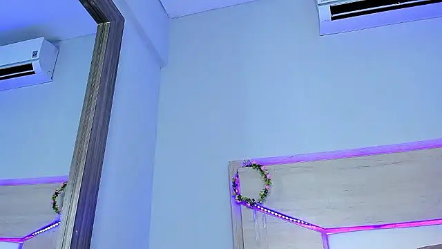 ZoeMorris's cam snapshot