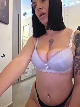 Baby_Panther live sex cam