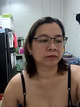 Olivia_74 live sex cam