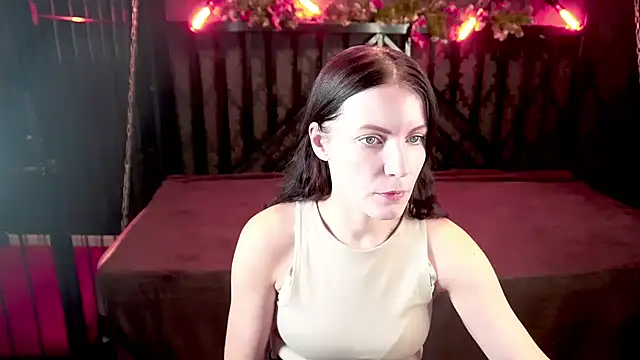 SofieMoons live sex cam