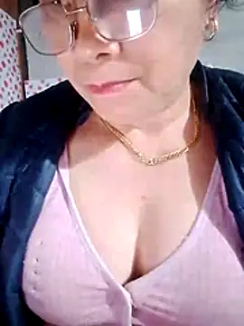 small-house123 live sex cam