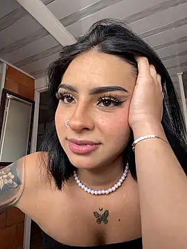 Hilary_pinkk live sex cam
