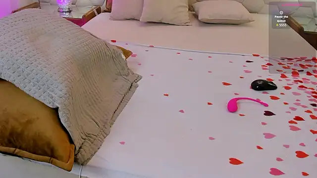 NaughtyLoryy live sex cam