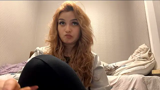 SaraHayley's cam snapshot