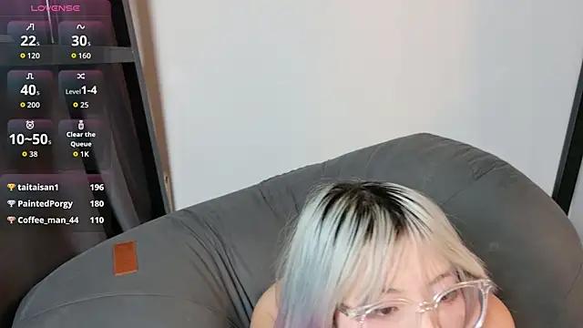 Yu_UwU_ live sex cam