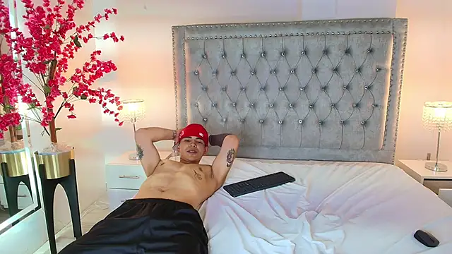 Jaden_and_sofia's cam snapshot