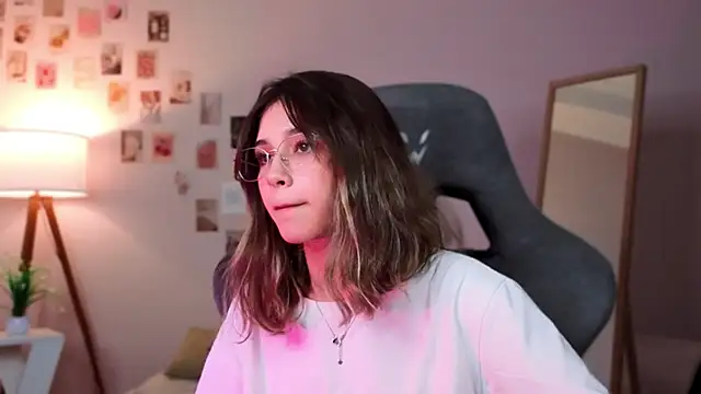 dinnerwithflowers's cam snapshot