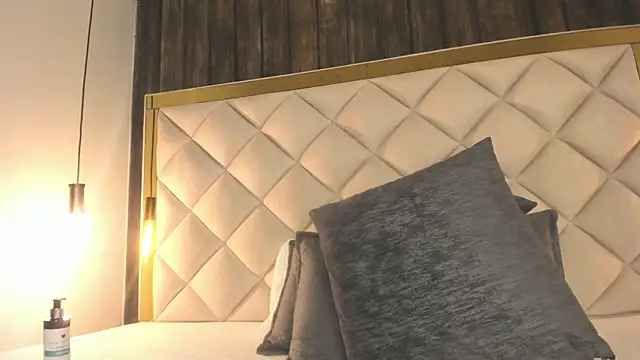 Pamela_Mooon's cam snapshot