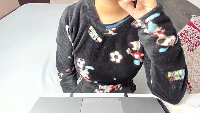 Dever_Bhabhi_ live sex cam