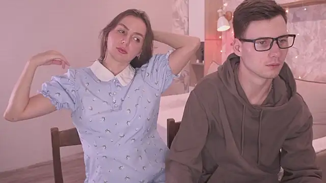 PashaAndMila's cam snapshot