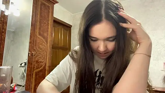 CrunchBerries's cam snapshot