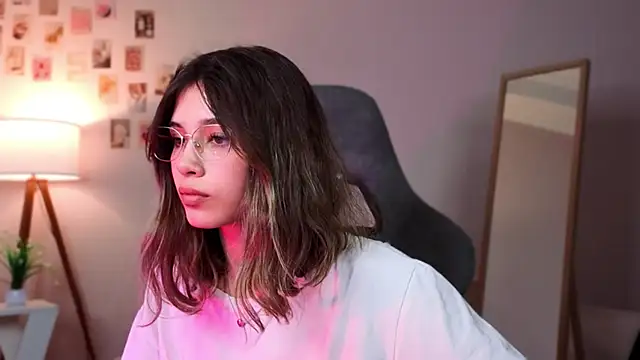 dinnerwithflowers's cam snapshot