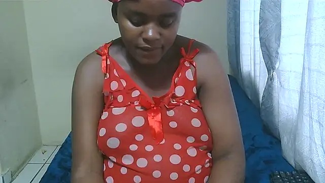 PregiiCaramellxx's cam snapshot