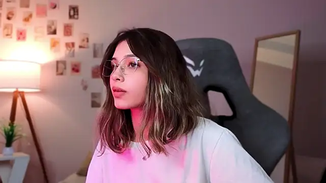 dinnerwithflowers's cam snapshot