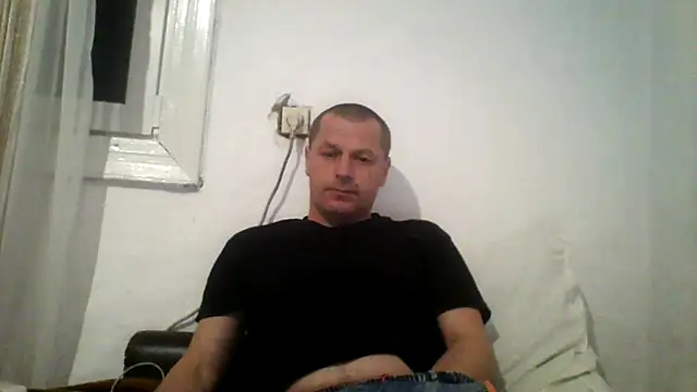 Ivan9iutt live sex cam