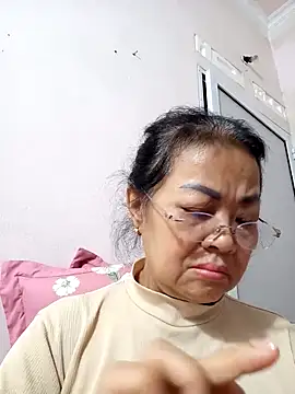 Hotestlove's cam snapshot