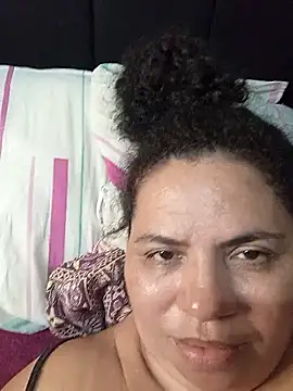 Ravena2290's cam snapshot