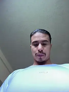 DominickVegas live sex cam