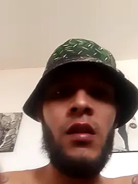 ELARKIMAN live sex cam