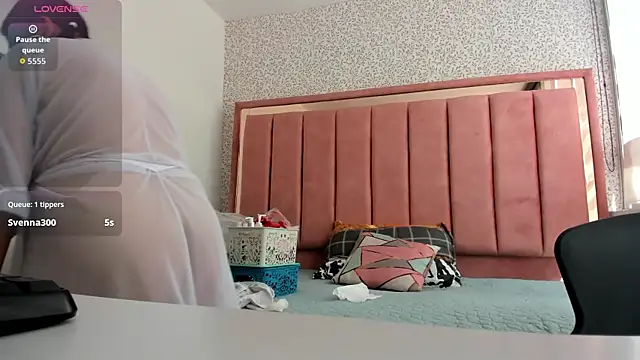 Barbara_fox__'s cam snapshot