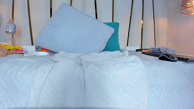 violet_gray_'s cam snapshot