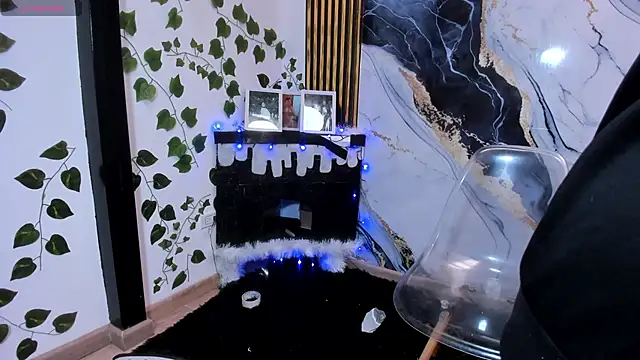 brittanyy20's cam snapshot