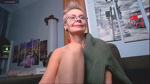 HelgaHimmell's cam snapshot