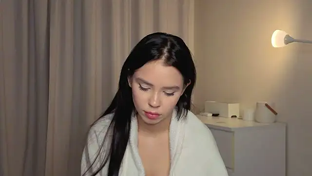 slyshypie's cam snapshot