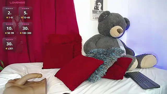 downsonMia's cam snapshot